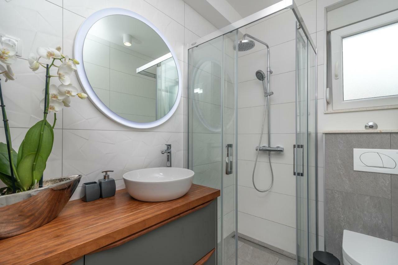 Apartment Ferias Trogir Exterior photo